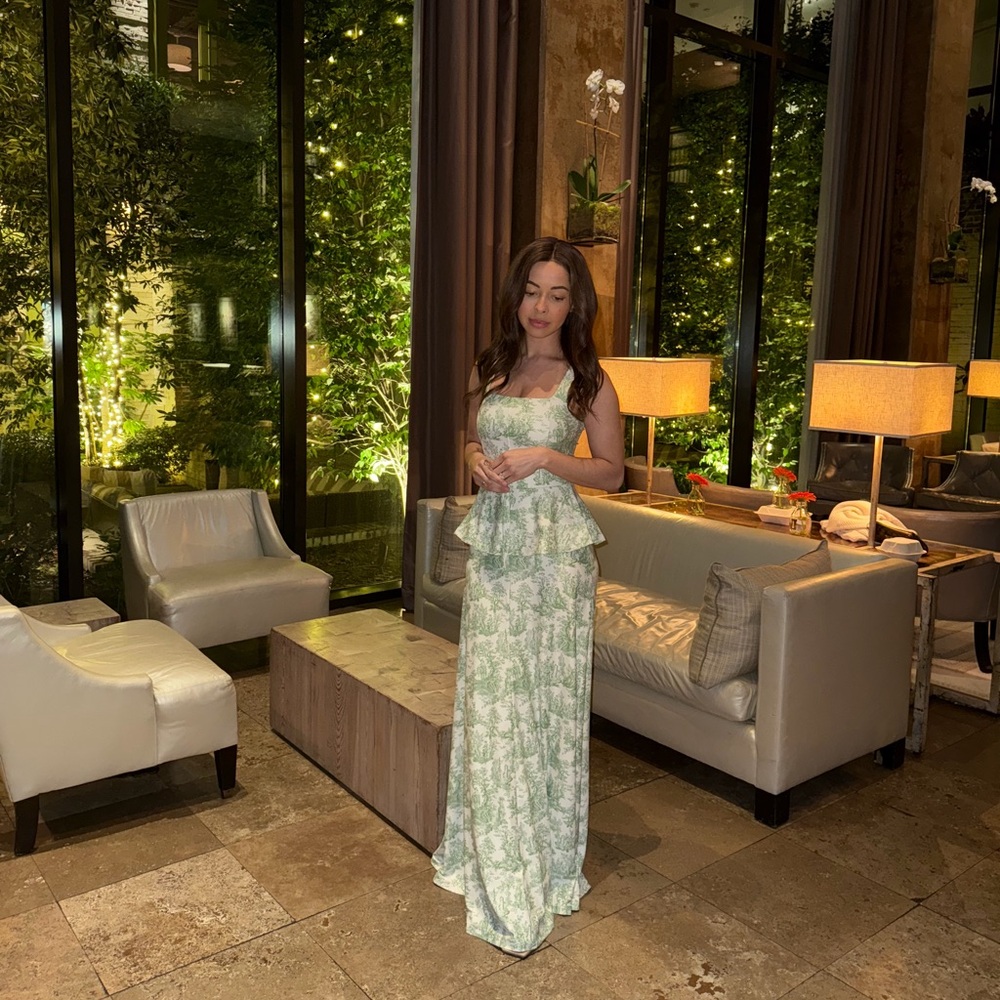 smith & quinn siena sonnet white green floral print peplum maxi dress